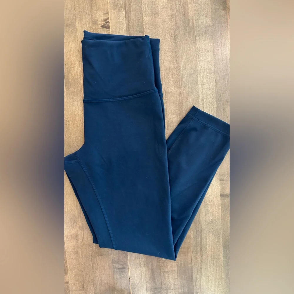 💜 Lululemon Wunder Train High-Rise Crop 23" 💜 - Picture 3 of 4